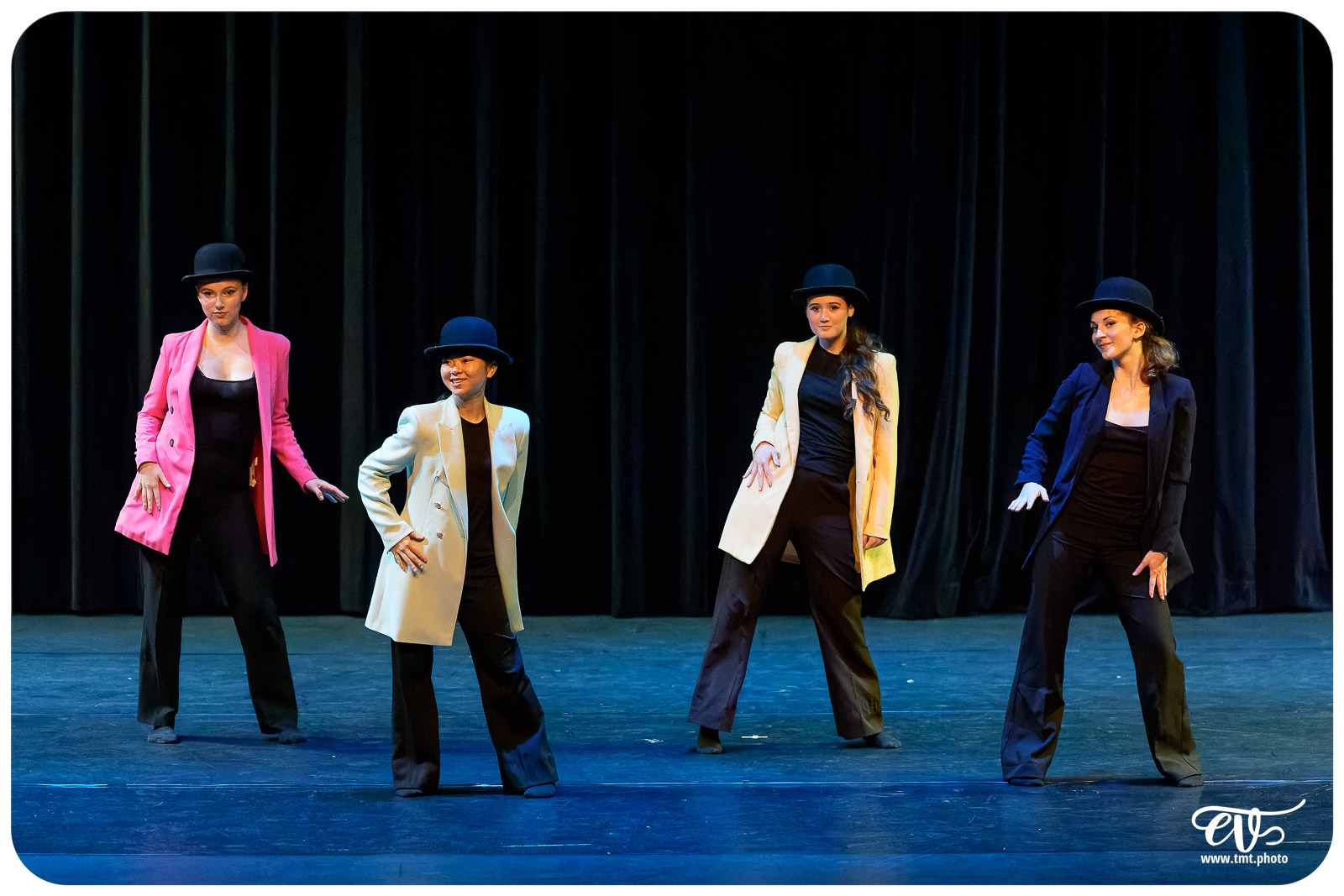 ECOLE DE DANSE CÉCILE ADAMOW